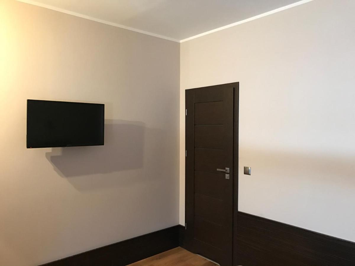 Gosciniec Krepa Hotel Lipsko Exterior foto