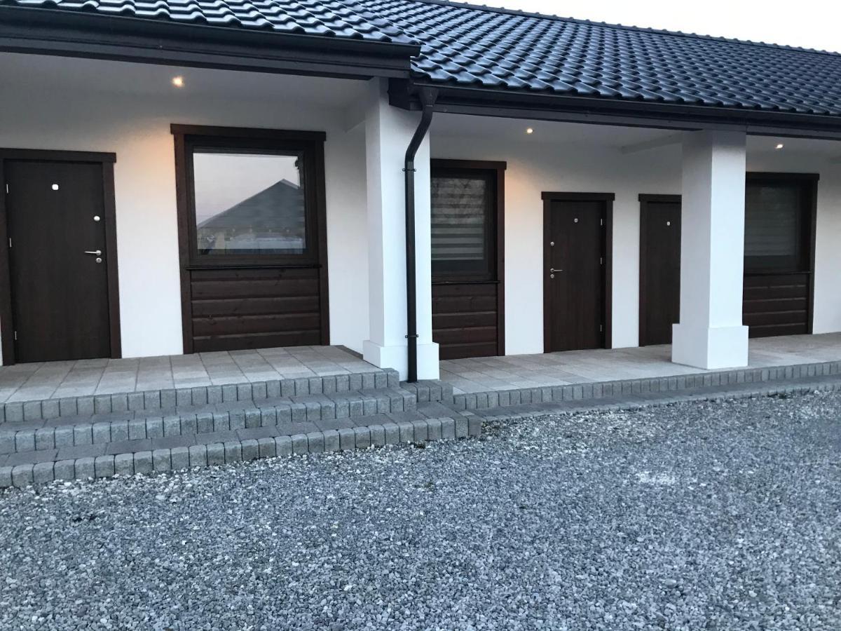 Gosciniec Krepa Hotel Lipsko Exterior foto
